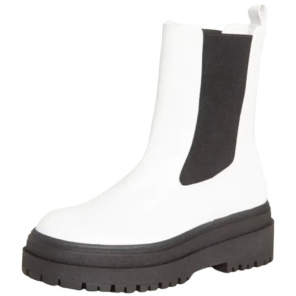 Good American Chelsea Leather Boot - Picture 1 of 12